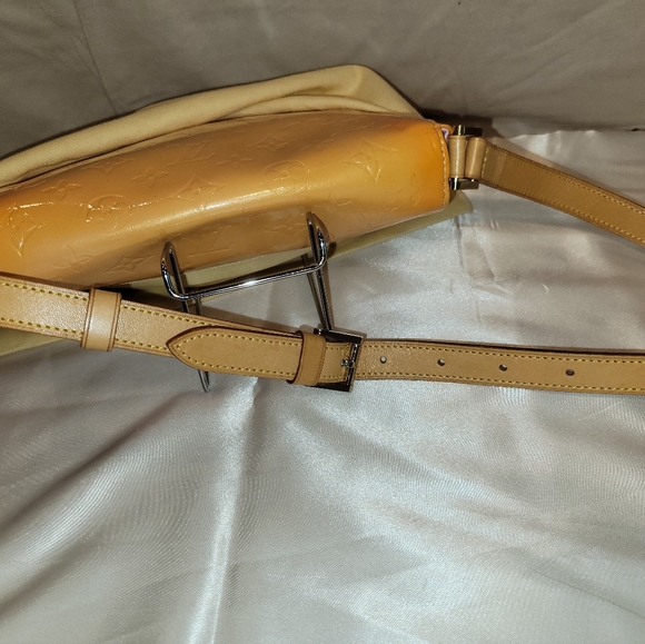 VGUC Louis Vuitton LV Monogram Vernis Thompson Street Shoulder Bag Yellow - Picture 11 of 12